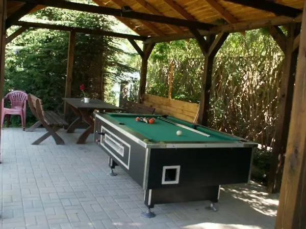 Semesterbostad Lesny Mecikal